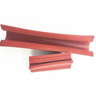 OEM Red Rubber Sealing Strip Profiles 60A EPDM-Gummiprofil